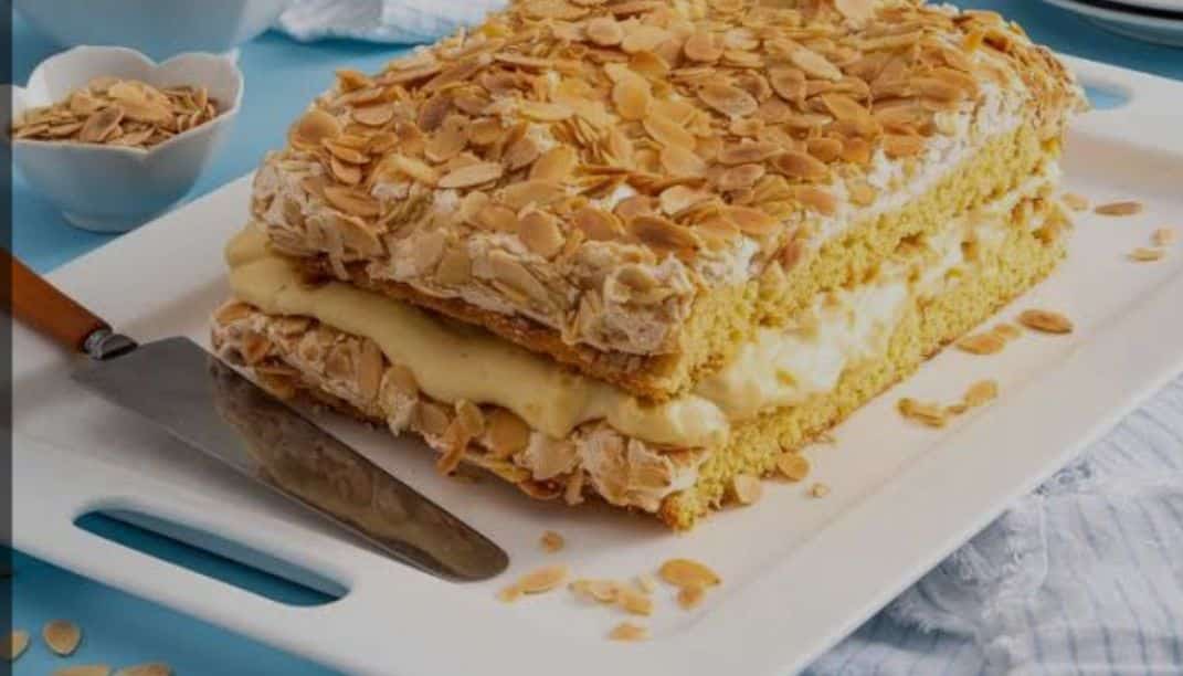 Recipe Flødeskumskage (Cream Cake)