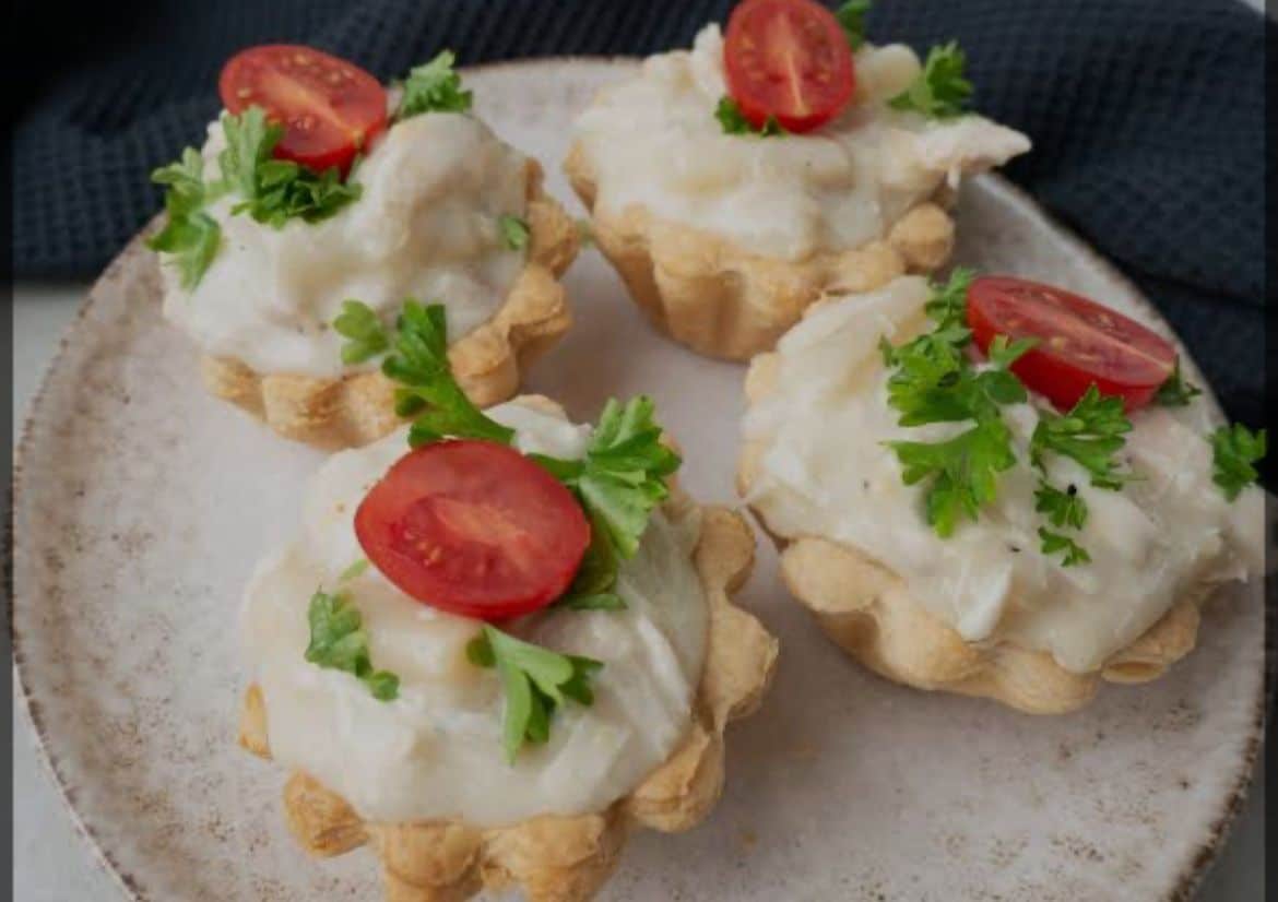 Recipe Tarteletter (Creamed Chicken in Pastry Shells)