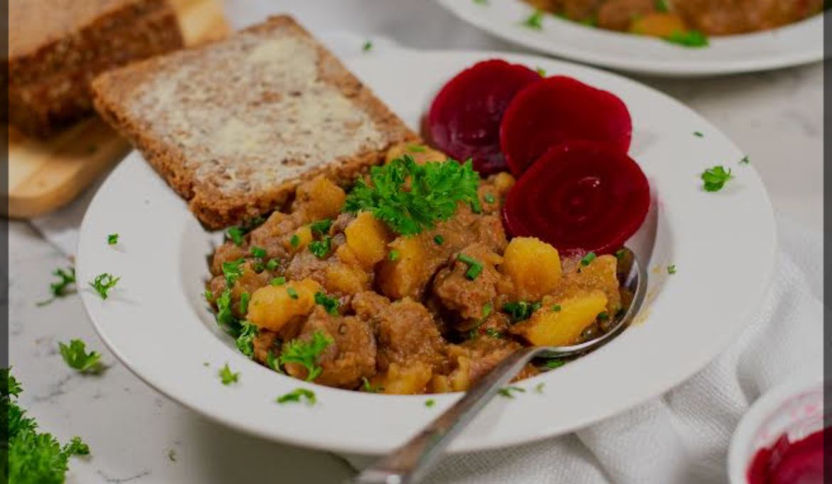 Recipe Skibberlabskovs (Skibber Labscouse (Potato Stew with Meat))