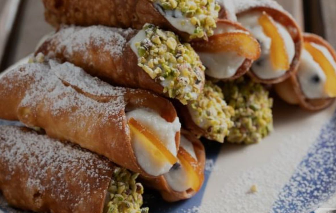 Cannoli Siciliani (Sicilian Cannoli)