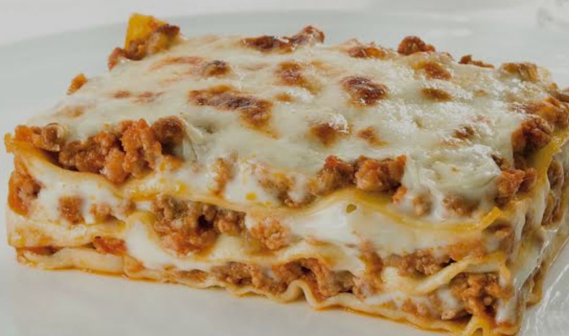 Lasagna alla Bolognese (Bolognese Lasagna)