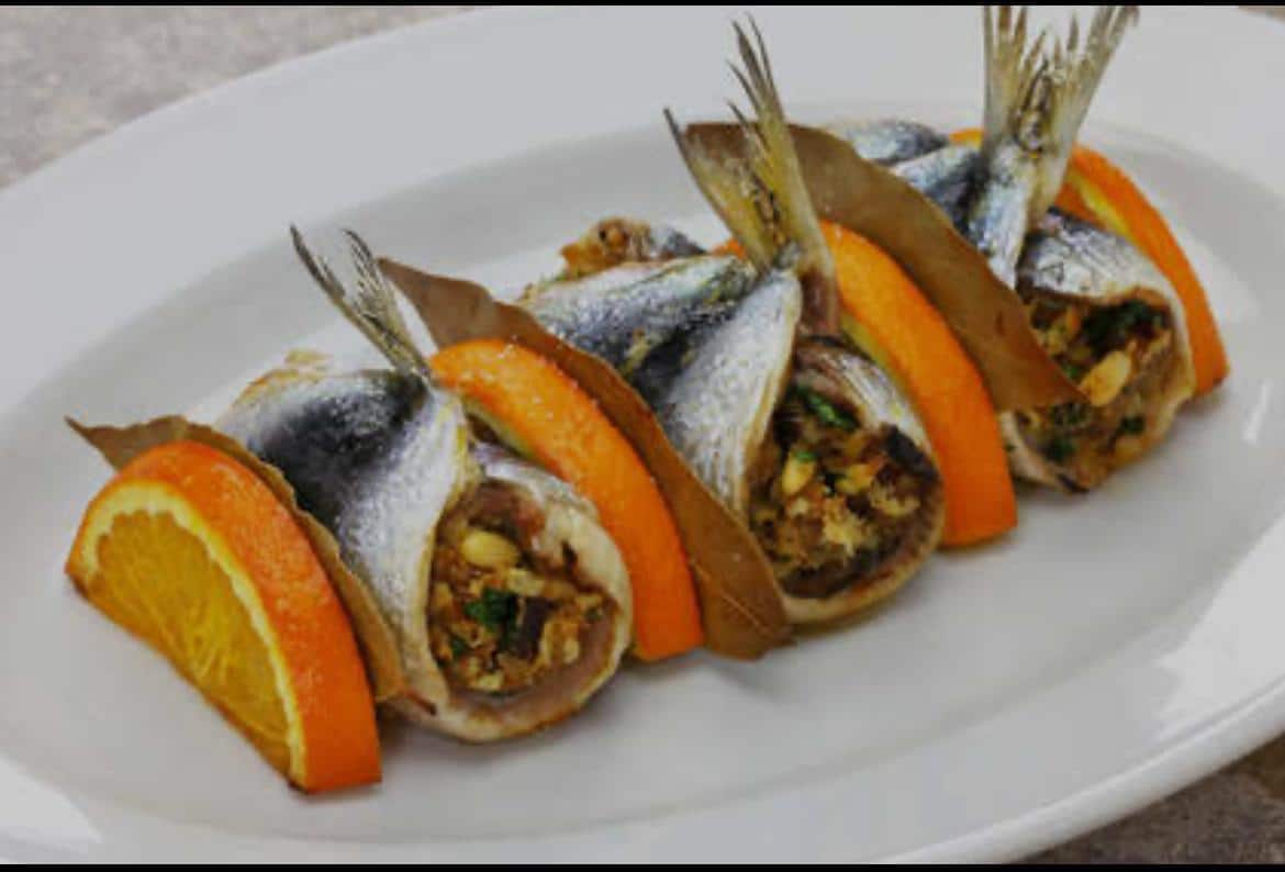 Sarde a Beccafico (Sardines Beccafico Style)